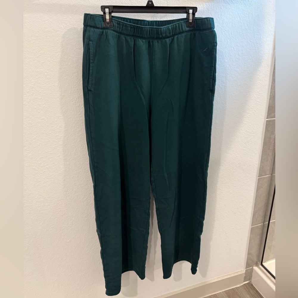 HOLLISTER ULTRA HIGH RISE SWEATPANTS